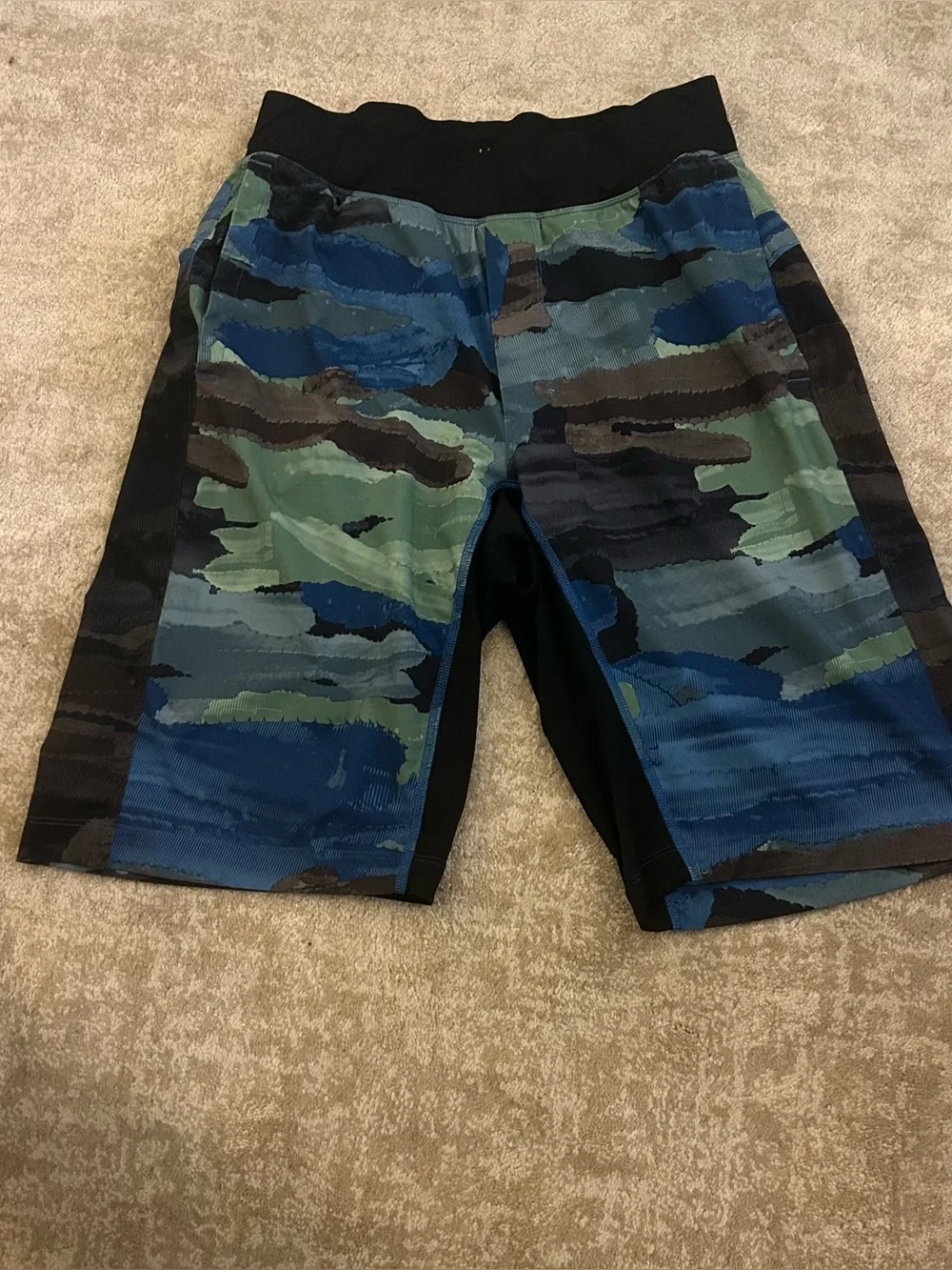 Lululemon T.H.E. Short Linerless 11” Incognito Camo Blue Multi Men’s Small